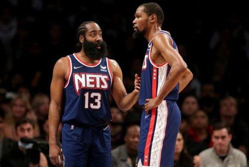 哈登比赛视频,突破与远投的完美演绎