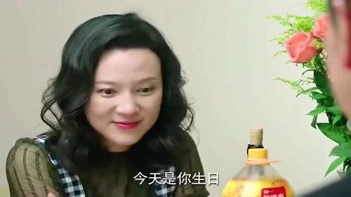 女富豪装穷人回家视频,揭秘奢华背后的真实生活